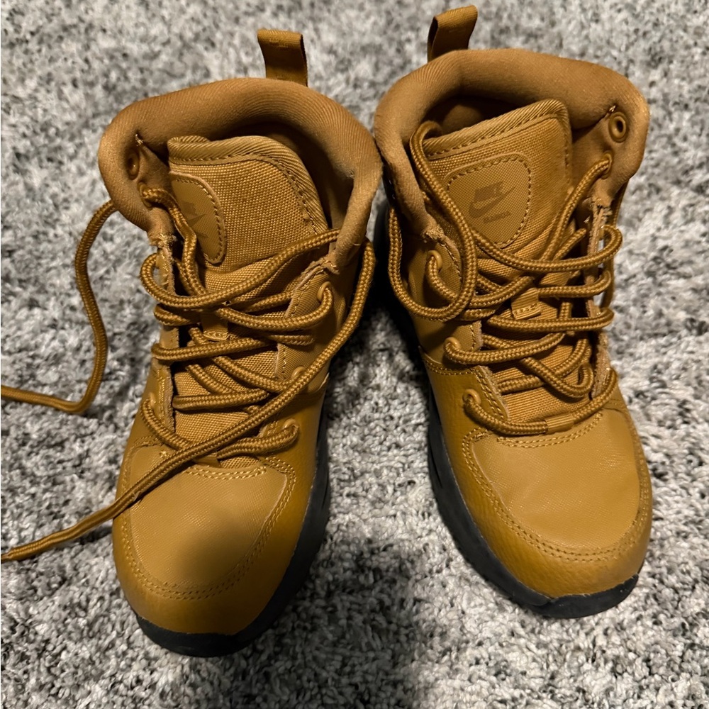 Nike Boys Waterproof Boots- 12C